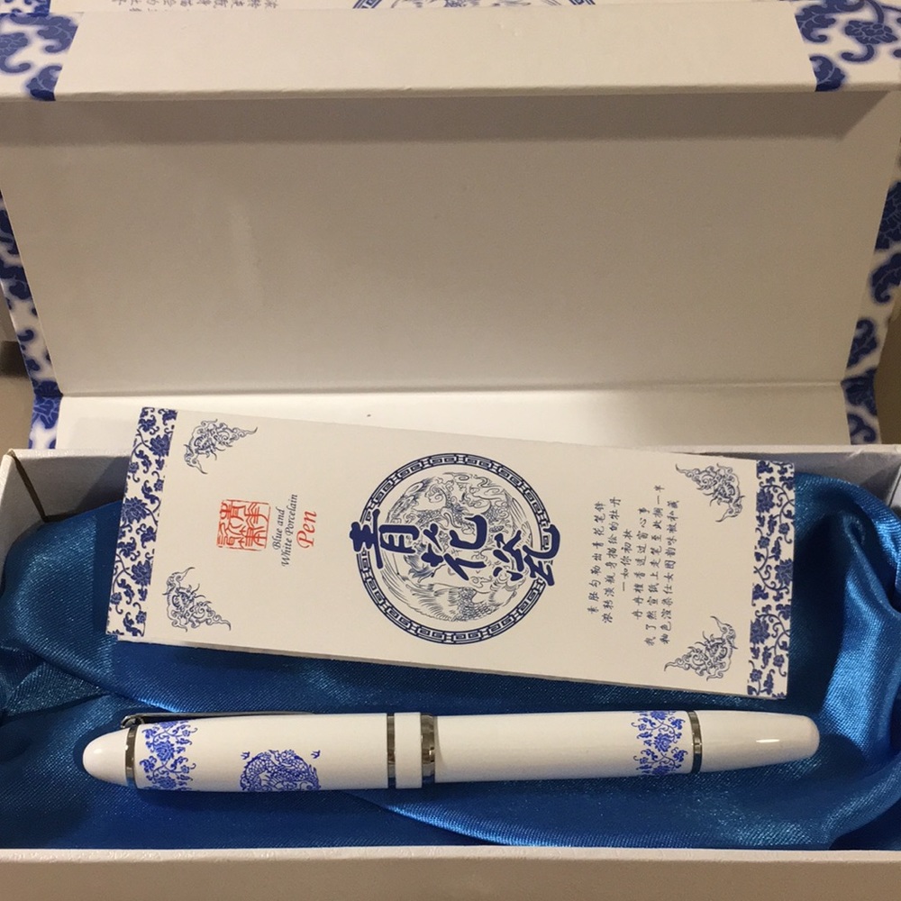 Blue and white porcelain pen